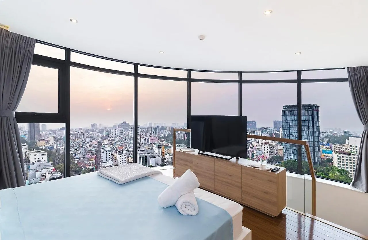 Capella The One 0*, Ho Chi Minh